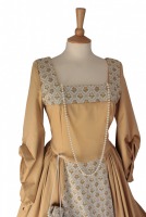 For Sale Deluxe Ladies Medieval Tudor Costume Size 10 - 12